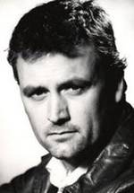 Джулиан Ли фото