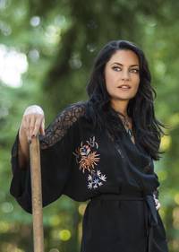 Кадр Ведьмы Ист-Энда