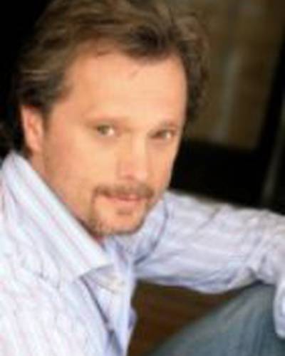 Дэниэл Куинн фото