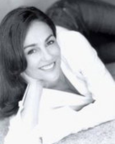 Анджела Беннетт фото