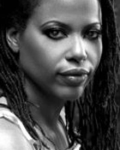 Памела Номвете фото