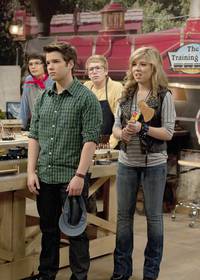 Кадр АйКарли