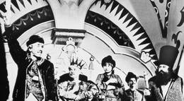 Кадр из фильма "Там, на неведомых дорожках..." - 1