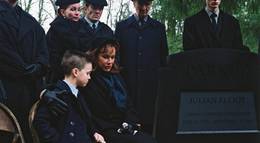 Кадр из фильма "Верхом на пуле" - 1