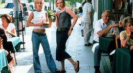 Кадр из фильма "Безумная и прекрасная" - 2