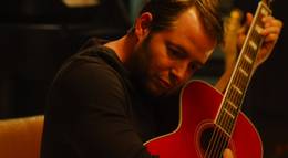 Кадр из фильма "Удивительный мир" - 1