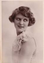 Зои Палмер фото