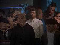 Кадр Существо в корзине 2