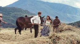 Кадр из фильма "Южнее Гранады" - 2