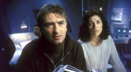 Кадр из фильма "Землетрясение (видео)" - 1