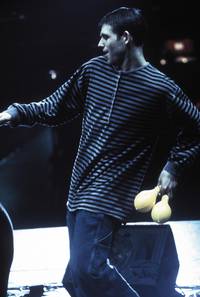 Кадр Круглосуточные тусовщики