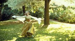 Кадр из фильма "Небесные создания" - 2