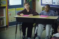 Кадр Малкольм в центре внимания