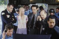 Кадр Джон Кью