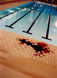 Кадр Впусти меня