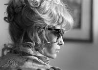 Кадр Бродвей Денни Роуз