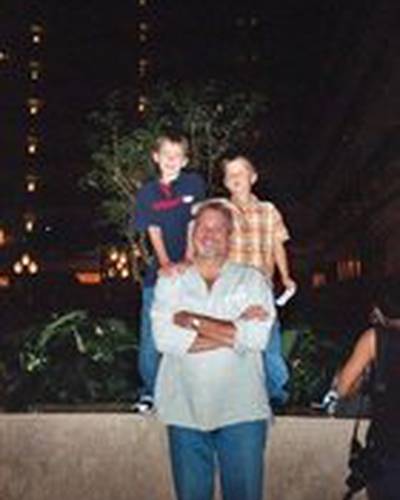 Бо Холден фото