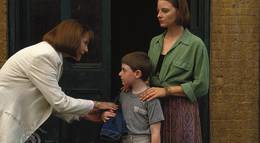 Кадр из фильма "Маленький человек Тейт" - 2