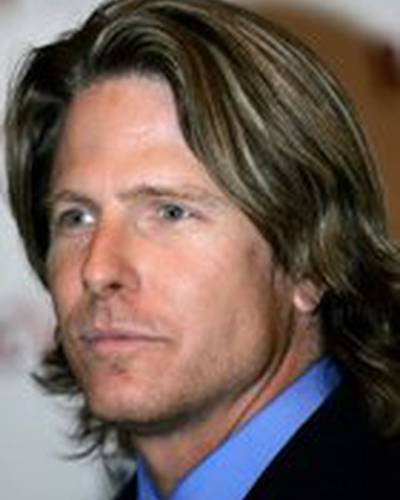 Пол Майкл Робинсон фото