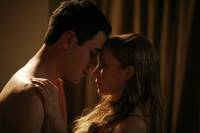 Кадр 18-летняя девственница (видео)