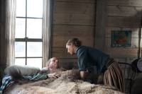 Кадр Джейн берет ружье