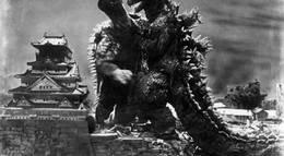 Кадр из фильма "Годзилла снова нападает" - 2