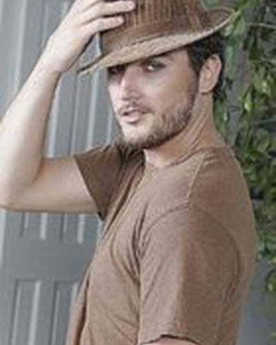 Алекс А. Куинн фото