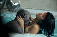 Кадр Обнаженный солдат