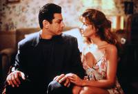 Кадр Услуга, часы и очень большая рыба