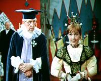 Кадр Двенадцать месяцев