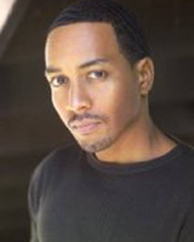 Райан О’Нил ДеСоуза фото