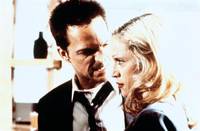 Кадр Опасные игры