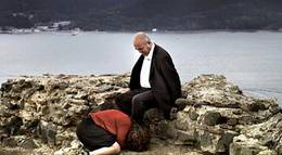 Кадр из фильма "Три обезьяны" - 1