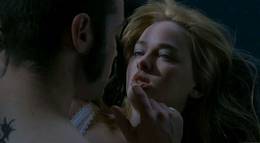 Кадр из фильма "Зубы" - 1