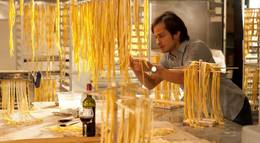 Кадр из фильма "Письма к Джульетте" - 2