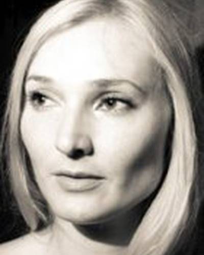 Моника Мирга фото