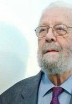 Луис Гарсия Берланга фото