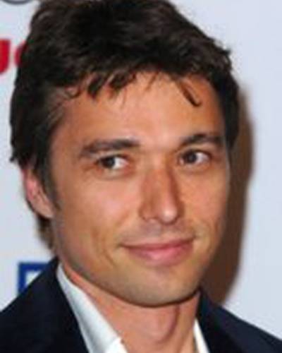 Себастьян Дунган фото