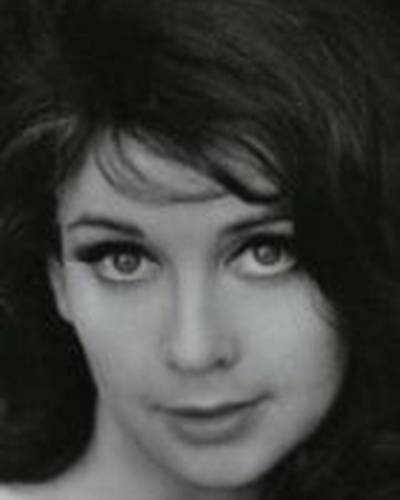 Анжанетт Комер фото