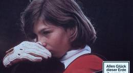 Кадр из фильма "Международный приз «Вельвет»" - 1