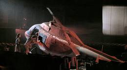 Кадр из фильма "Демоны" - 1