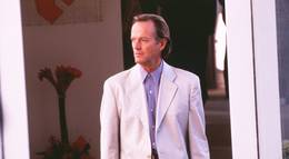 Кадр из фильма "Англичанин" - 1