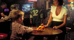 Кадр из фильма "Большой папа" - 1