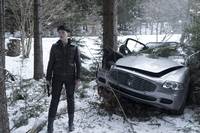 Кадр Девушка, которая застряла в паутине