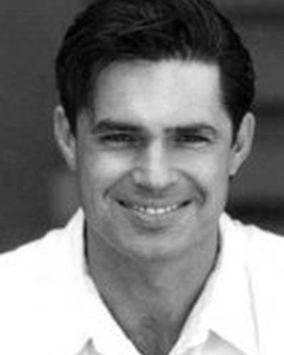 Лазло Бене фото