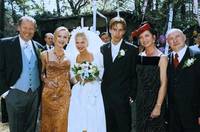 Кадр Две истории и одна свадьба