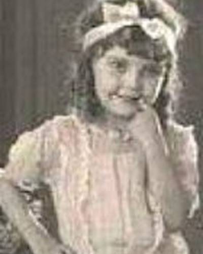 Джинн Карпентер фото