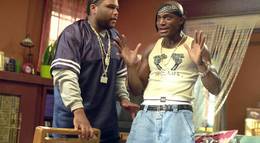 Кадр из фильма "Разыскиваются в Малибу" - 2