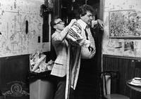 Кадр Бродвей Денни Роуз