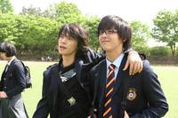 Кадр Нападение на золотых мальчиков